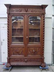 19th century oak hunt bookcase