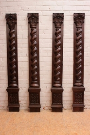4 decorative columns in oak