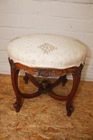 Round walnut Louis XV stool 19th century