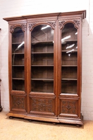 6 door renaissance style bookcase in walnut