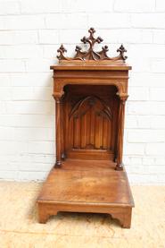 Walnut gothic prayer bench 19th century