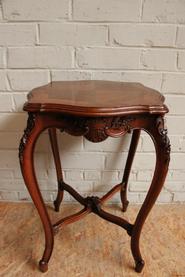 Walnut Louis XV table-pedestal 19th century