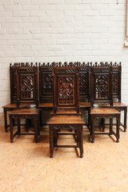 Set of 8 chestnut gothic chairs 19th century