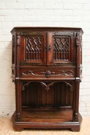 Oak 19th century gothic cabinet