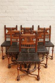 Set of 6 walnut Henri II chairs 19th century