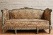 Painted Louis XVI sofa / day bed 19th century