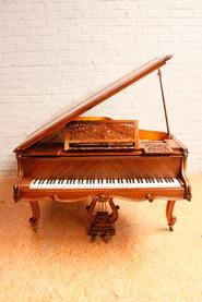 Walnut Louis XV piano by Sebastian Erard