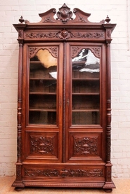 Best quality 2 door renaissance style bookcase in walnut