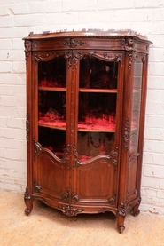 Best quality Regency style bombe display cabinet in walnut