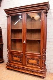 Best quality renaissance style bookcase in walnut