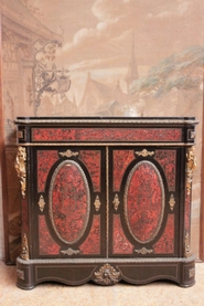Boulle cabinet with turtleshelf inlay and bronze