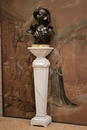 style Bronze statue and marble pedestal in Bronze and marble, Belgium 19th century