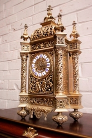 Clock in bronze signed Raingo Freres Paris