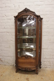 Exceptional Louis XV bombe display cabinet in walnut