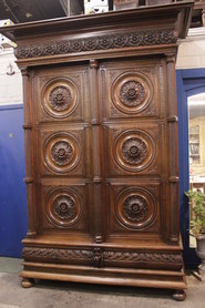 Exceptional renaissance castle armoire in walnut