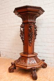 Exceptional renaissance style pedestal in oak
