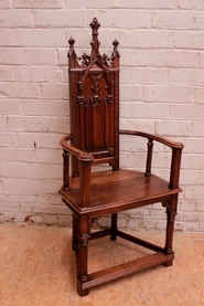 Gothic Arm chair in walnut