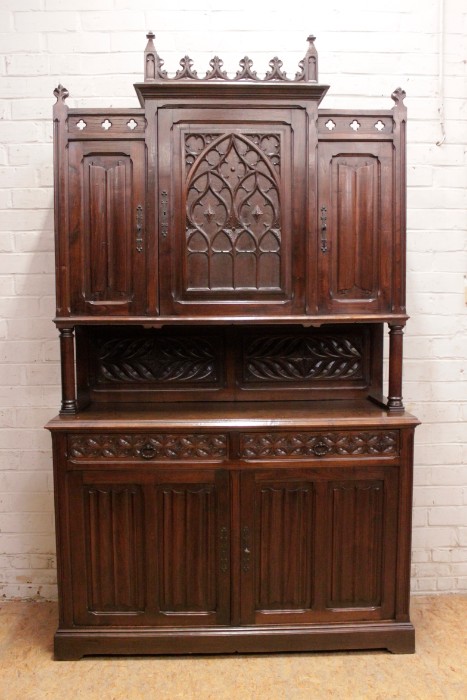 Gothic Cabinet 250euro 500euro Houtroos