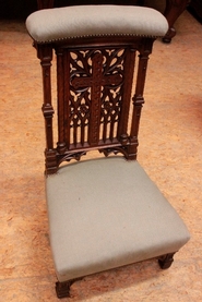 Gothic style prayer chair in oak