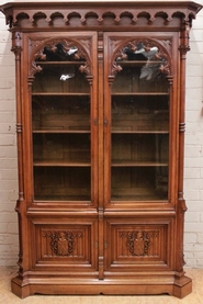 Gothic/renaissance bookcase with 4 doors