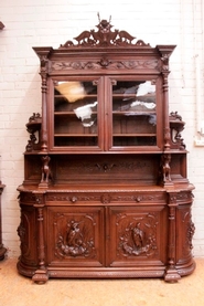 Hunt style bombe cabinet in oak