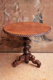 Hunt style flower table in oak