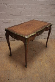 LouiS XV marqueterie desk with bronze