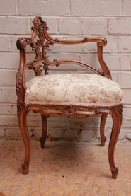 Louis XV style corner chair in walnut