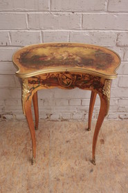 Louis XV table with bronze and romantic painting