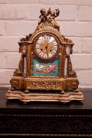 Louis XVI Clock in bronze and Sevre