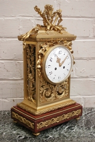 Louis XVI clock in gilt bronze and marble