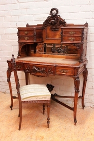 Louis XVI Desk and chair in walnut