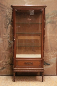 Louis XVI Display cabinet in mahogany