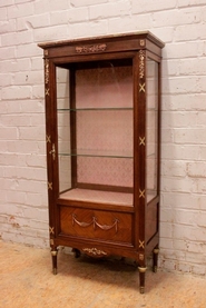 Louis XVI Display cabinet in mahogany and bronze