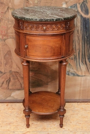 Louis XVI round end table in walnut