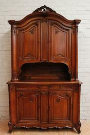 Nice quality walnut Louis XV cabinet 19th century signed by Krieger Paris
