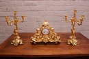 style Clock set in bronze, France 19th century