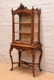 Quality Louis XV style display cabinet in walnut