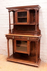 Renaissance Display cabinet in walnut