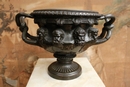Renaissance style Vase in Bronze, France 19th century