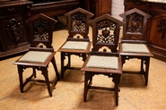 Set of 4 gothic chairs in walnut