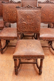 Set of 6 renaissance style chairs in walnut with leather