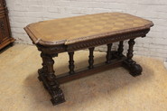 Special renaissance desk table in oak