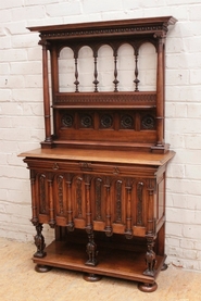 Special renaissance style cabinet in walnut