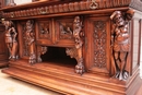 Renaissance style Dinning set in Walnut, France 19th century