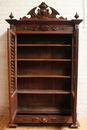 Barly twist oak 2 door hunt bookcase, France 19th century