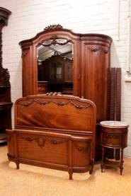 3 pc Louis XVI bombe Bedroom in mahogany