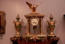 style Clock set in onyx and gilt bronze, France 19th century