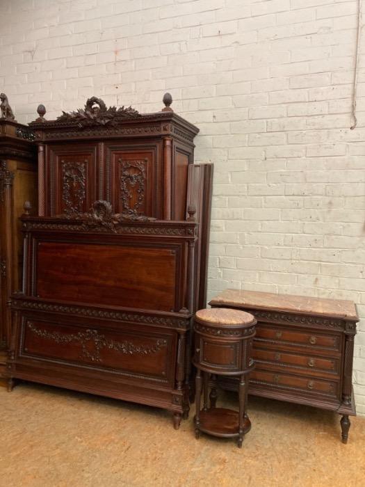 4 pc Louis XVI bedroom in mahogany 