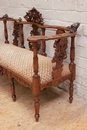 Renaissance style Parlor set in Walnut, italie 19th century